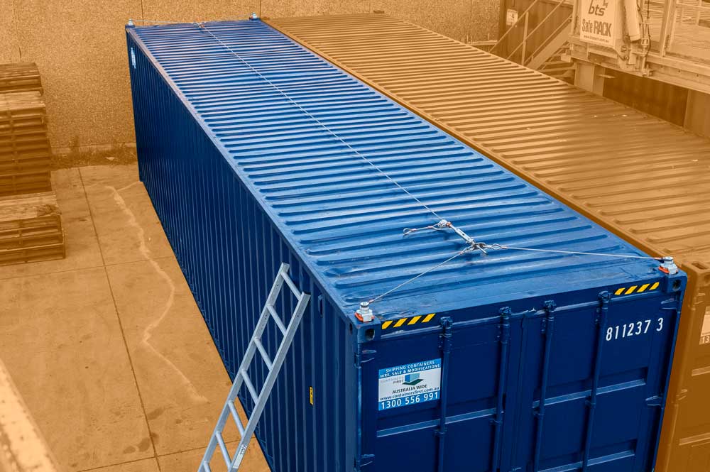 Static Line on Container